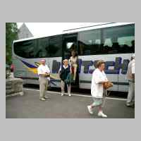 59-09-1180 5. Kirchspieltreffen 2003. Mit dem Bus ging es anschliessend weiter nach Gruensfeldhausen..JPG